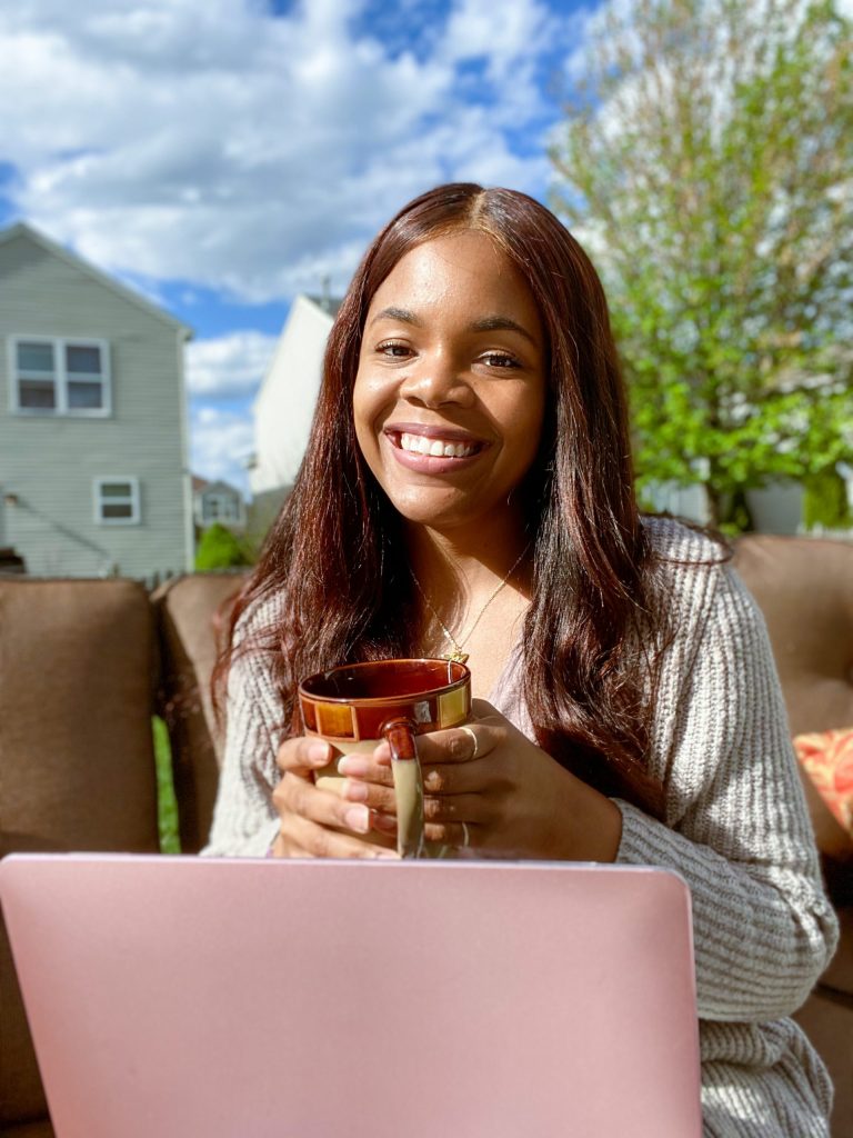 About me photo showing the blogger behind CamilleLove blog